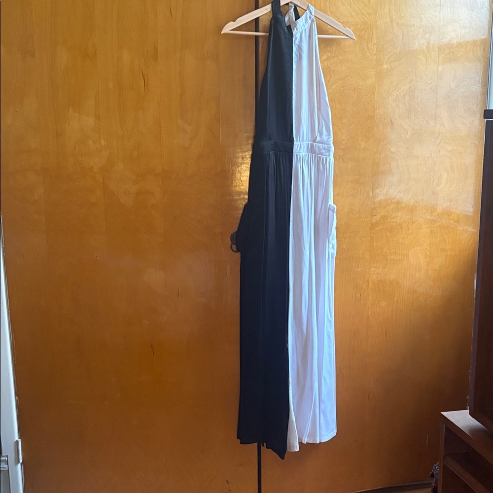 Fashion Brand Company Silky Black and White Halter Jumpsuit size small EUC - Picture 3 of 10